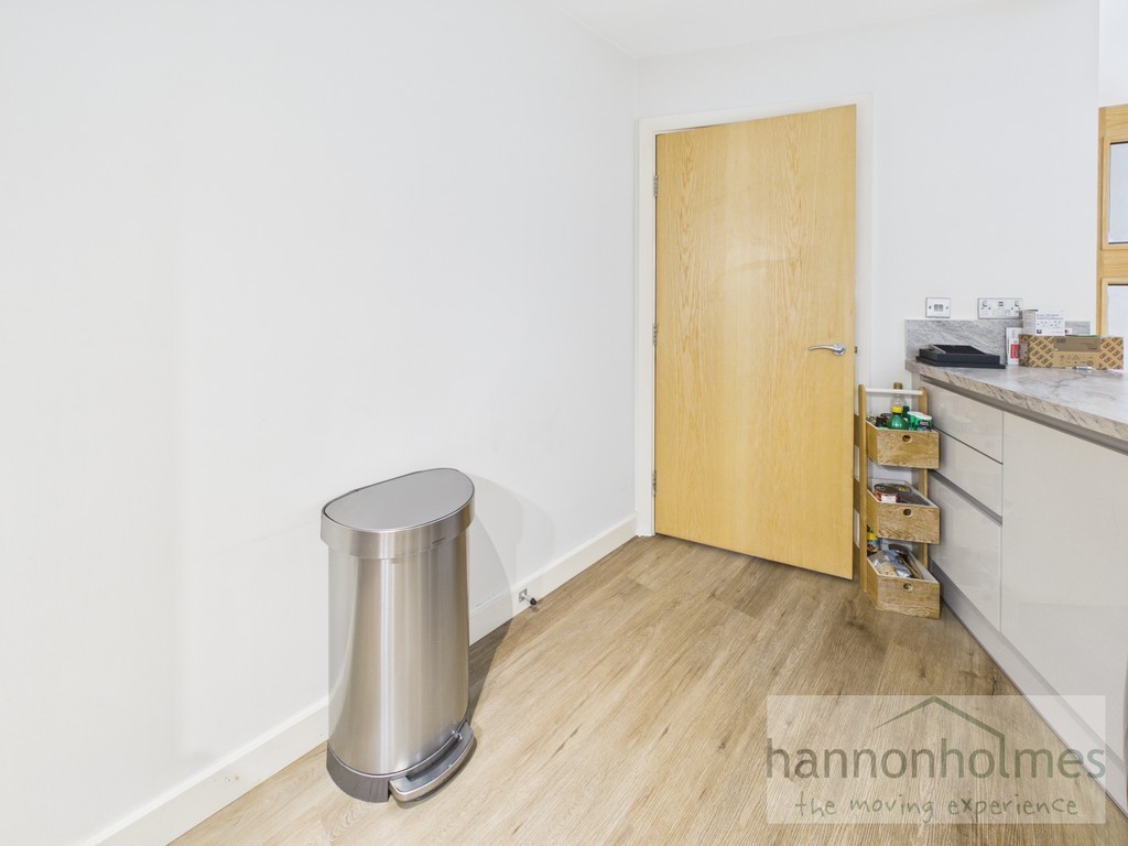 Images for Imperial Point, The Quays, Salford EAID:0c021585af0b9d676445b7c53ff3beb9 BID:1